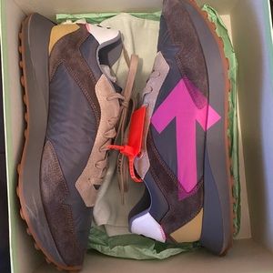 Off-white sneakers very comfortable